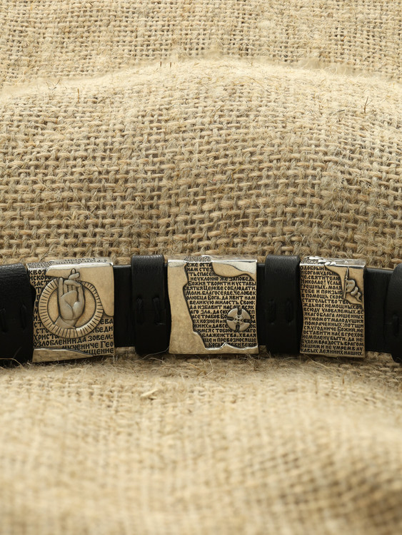 Браслет из серебра c кожаным шнурком