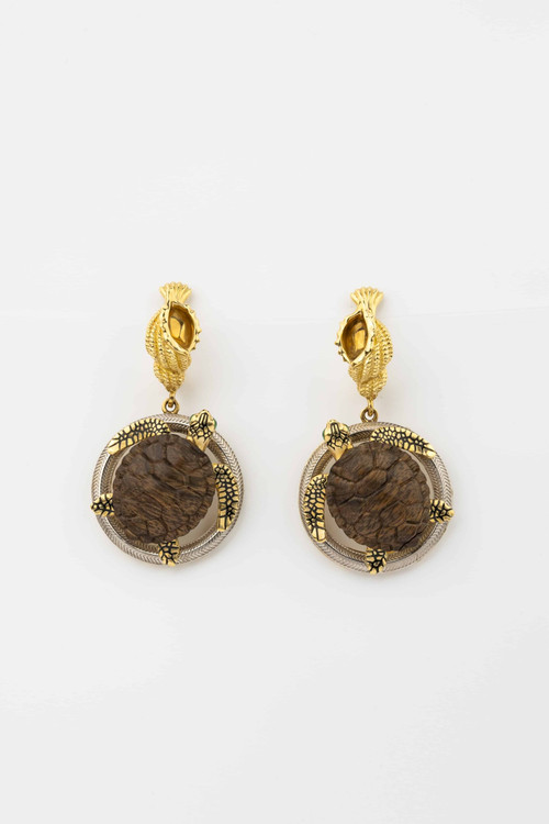 Серьги из лимонного золота c эмаль и железным деревом