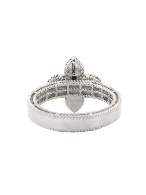 Кольцо из белого золота c бриллиантами и ониксом