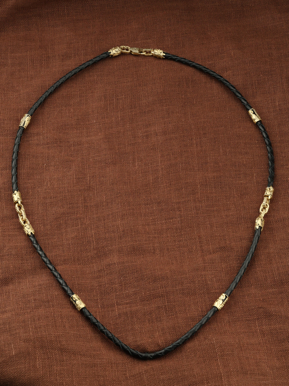 Шнурок кожаный из лимонного золота c кожаным шнурком