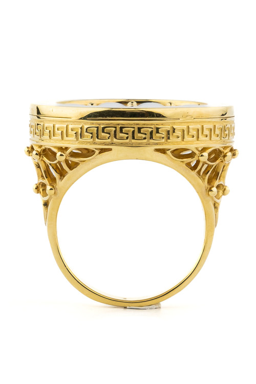 Кольцо из лимонного золота c эмаль и перламутром