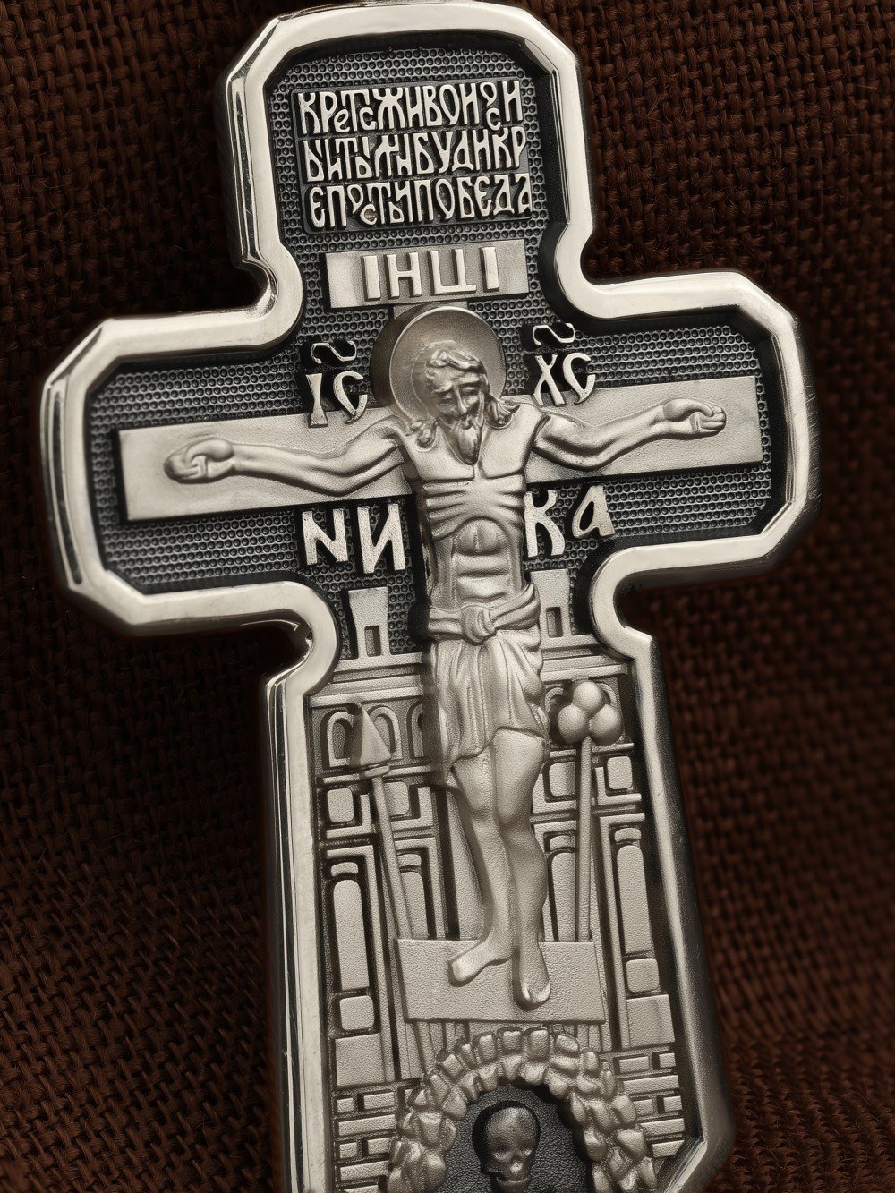 Крест из белого золота