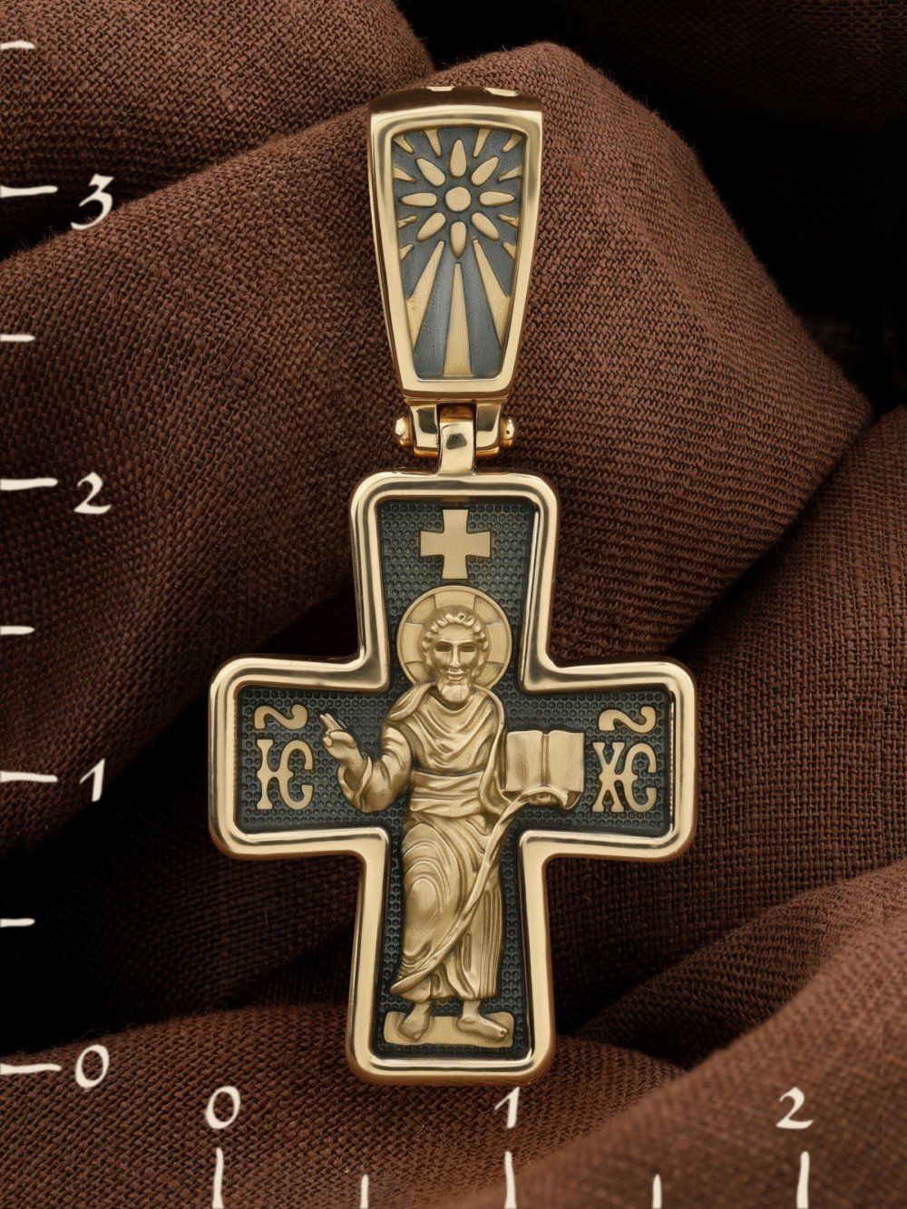 Крест из лимонного золота