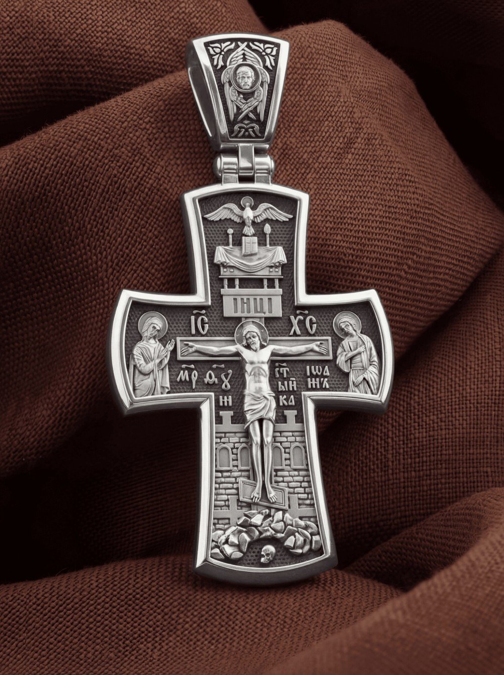 Крест из белого золота