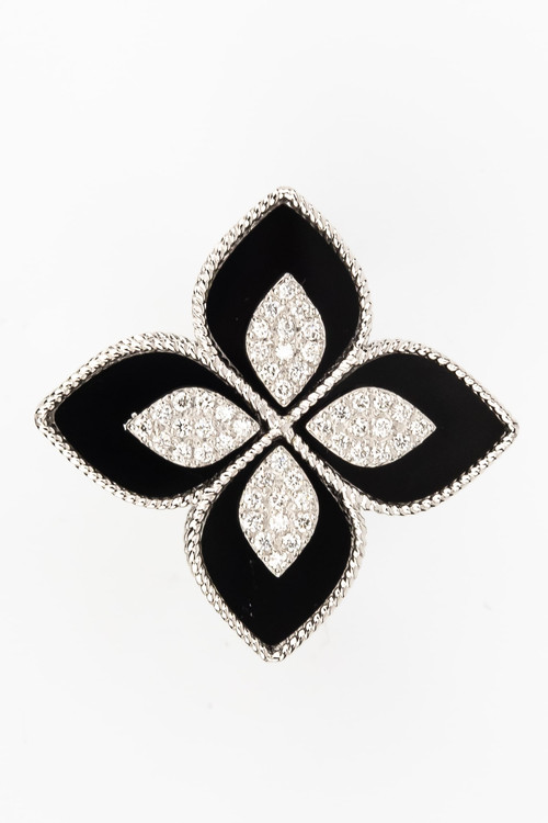 Кольцо из белого золота c бриллиантами и ониксом