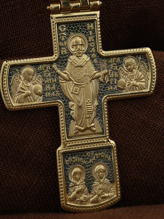 Крест из лимонного золота